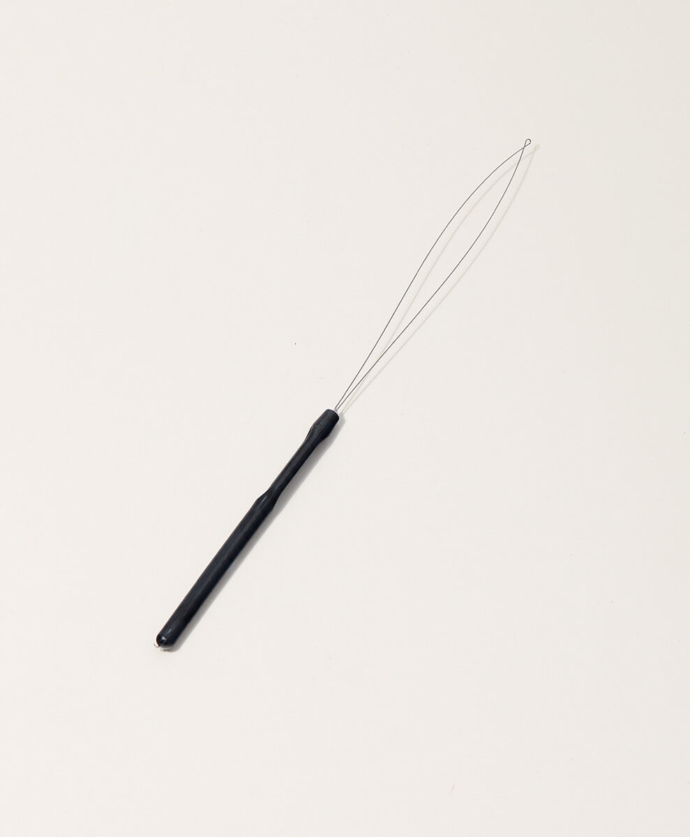 Micro Loop Threader Tool - Plastic | Milk & Blush